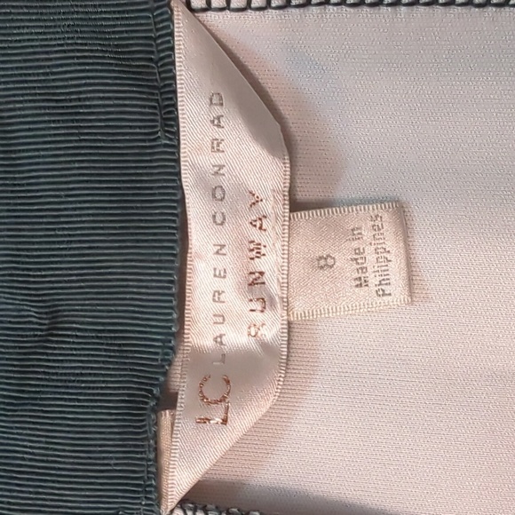 Lauren Conrad pleated garden skirt - Picture 9 of 11